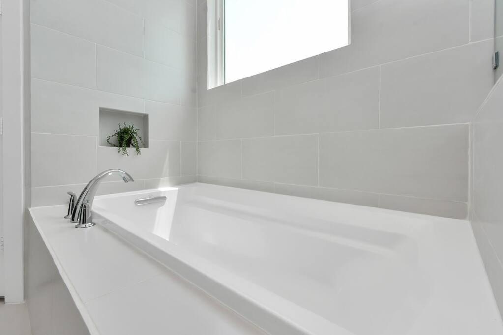 Casa Labella - Downtown Skyline Views - Sleeps 10 Houston Exterior foto