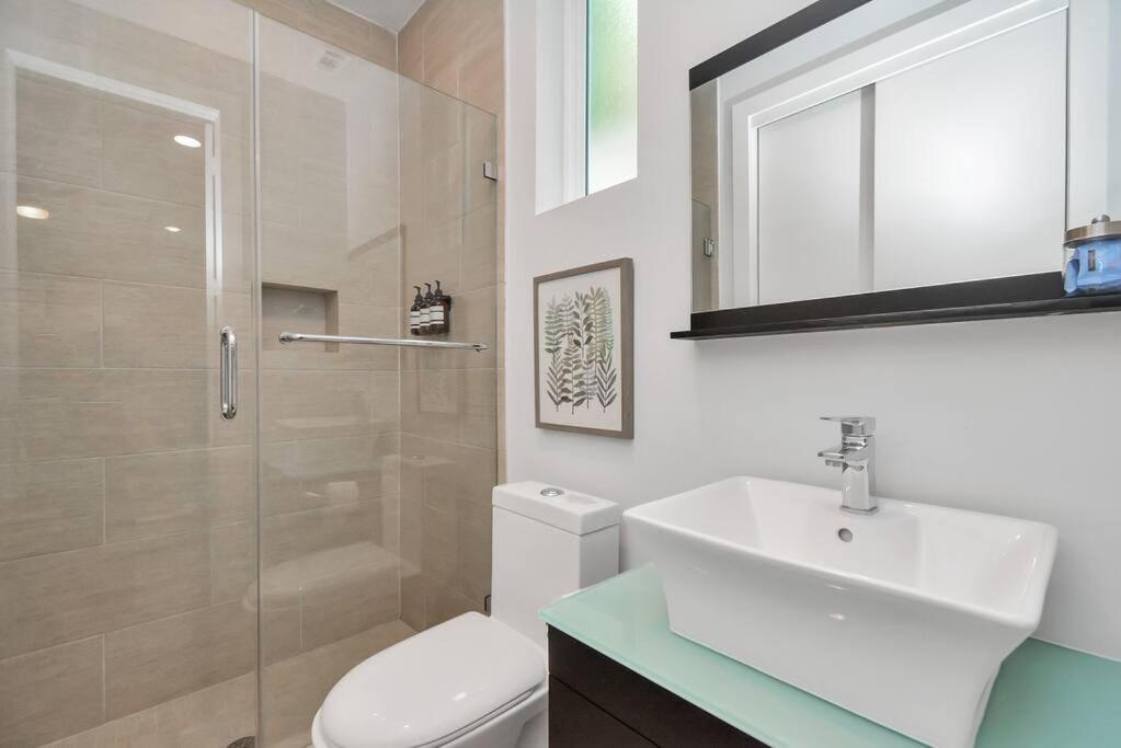 Casa Labella - Downtown Skyline Views - Sleeps 10 Houston Exterior foto